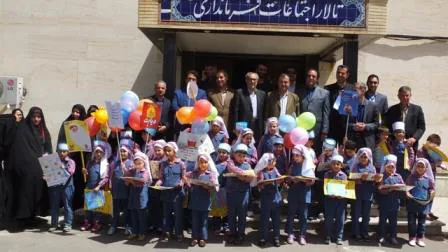 برگزاری کارناوال سلامت توسط نونهالان در شهرستان میانه